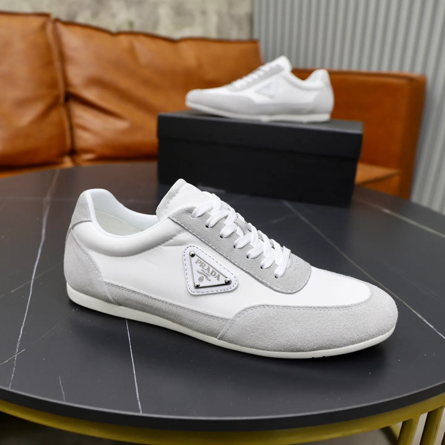 Men's shoes: 440💰🙅‍♂️🙅‍♂️🙅‍♂️ Brand: PRADA Standard code: 38–44 (45 can be customized) Level: Same as the official website Material: Original fabric Comfortable and breathable lining Lightweight and wear-resistant outsole Style category: Men's fashionable casual shoes and boots Running sneakers Distinguished luxury brand elements Top luxury Color: actual picture color
